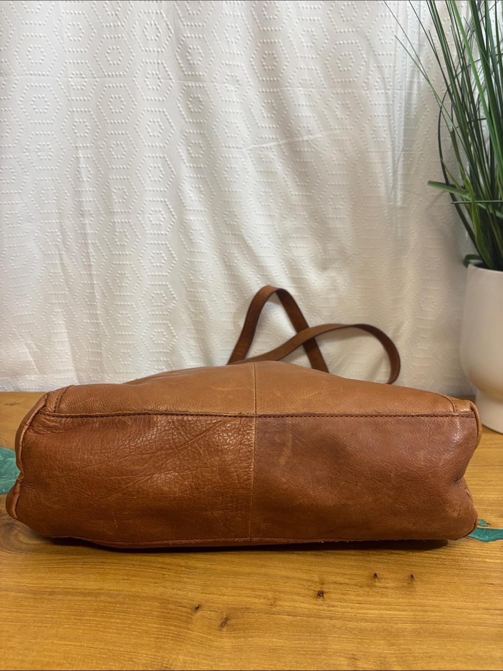 American Leather Co. Cognac Brown Genuine Leather Tote Shoulder Bag - Picture 8 of 15